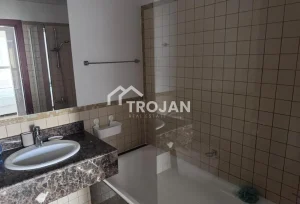 Guest bathroom with bathtub in a furnished apartment in Murjan 1 JBR Dubai