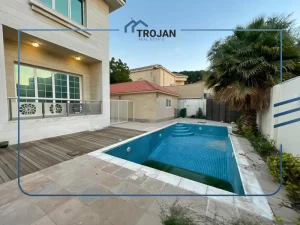 Private swimming pool and garden in a 5 bedroom villa for rent in Al Barsha Dubai